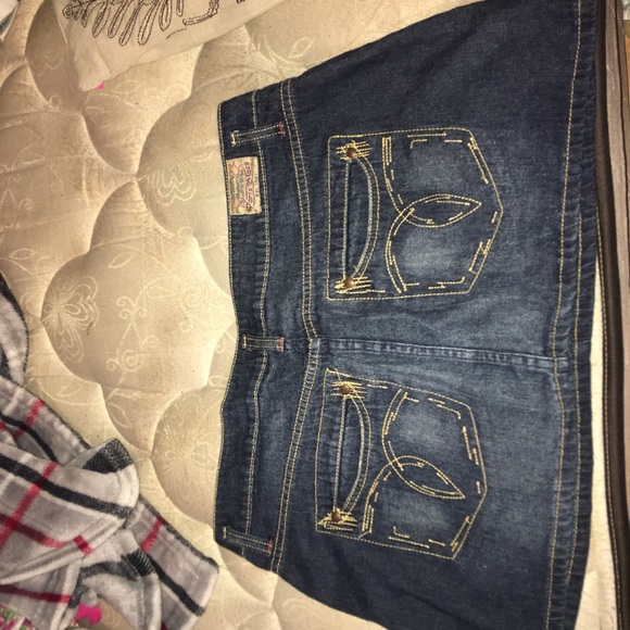 Jean skirt - Picture 2 of 3